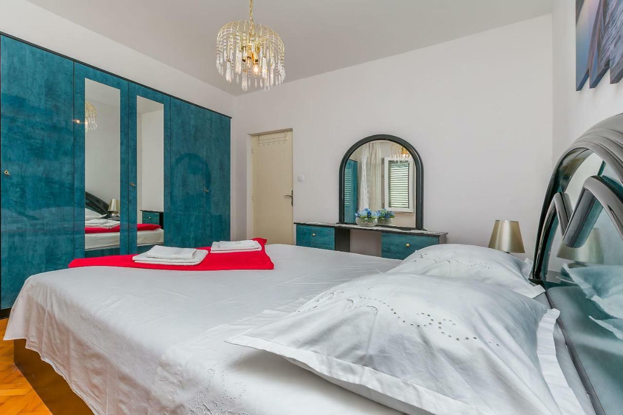 Apartment Marijana Omiš Eksteriør bilde