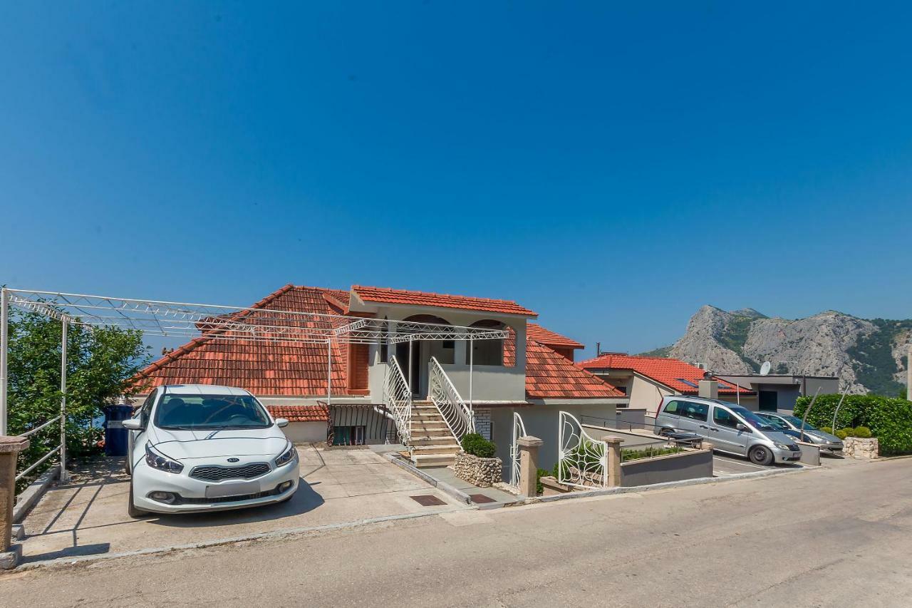 Apartment Marijana Omiš Eksteriør bilde
